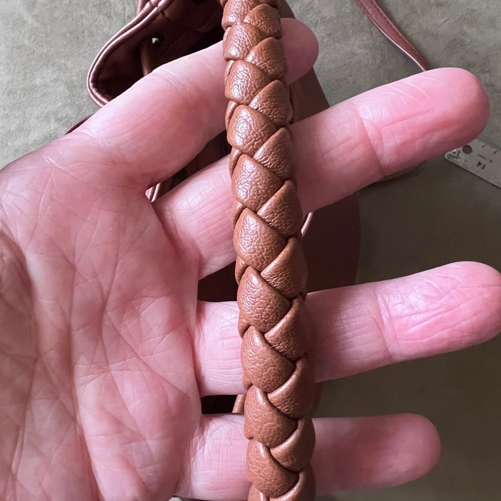 Universal Thread Pull String Bucket Purse - image 7